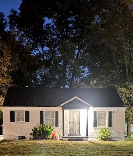 1920 E Barton Ave, West Memphis, AR 72301