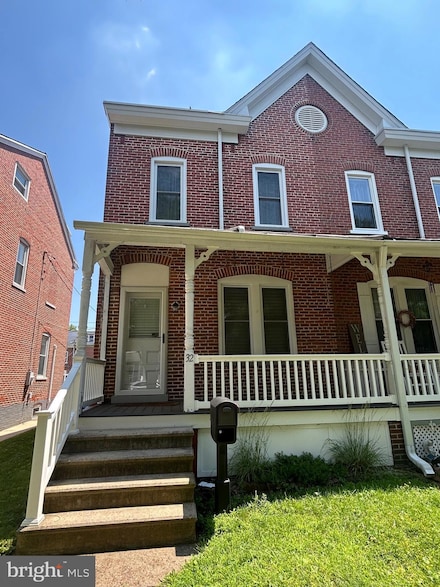 32 3rd Ave, Roebling, NJ 08554
