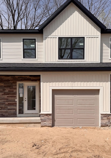 1995 N Shorewood Ln Unit 2, Holland, MI 49423