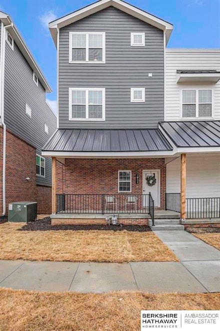 1915 Dahlman Rows Plaza, Omaha, NE 68108