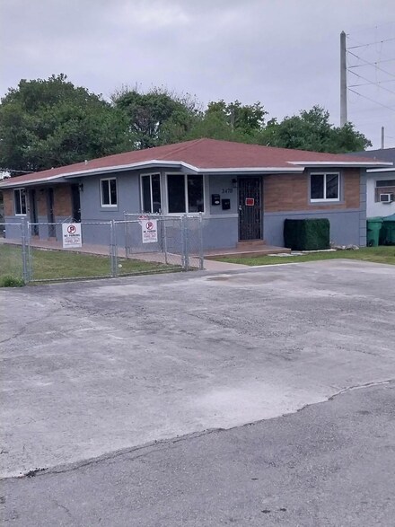 2470 NW 82nd St, Miami, FL 33147