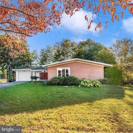4505 Willow Tree Dr, Middletown, MD 21769
