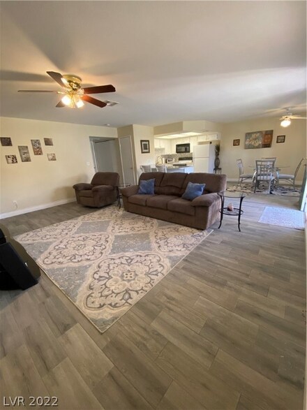8410 Eldora Ave Unit 1049, Las Vegas, NV 89117