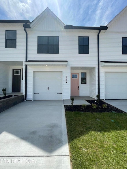8823 Chapman Trace Way, Knoxville, TN 37920