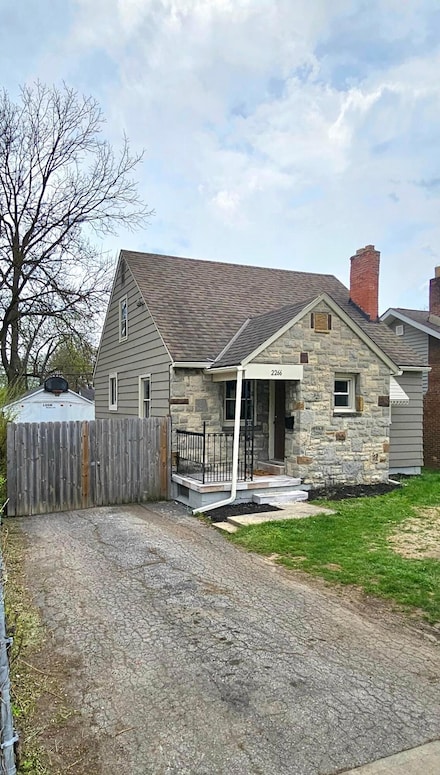 2266 Parkwood Ave, Columbus, OH 43211