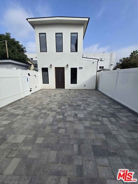 14121 Califa St, Los Angeles, CA 91401