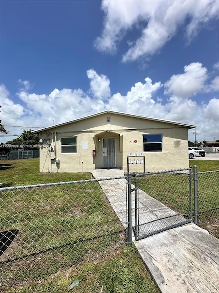 912 NW 9th Ave Unit 8, Hallandale Beach, FL 33009