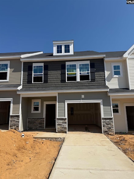 1093 Cornelia St, Elgin, SC 29045
