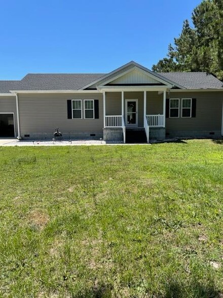 111 Garrington Island Rd, Shawboro, NC 27973