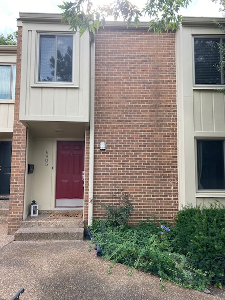 6905 Highland Park Dr, Nashville, TN 37205