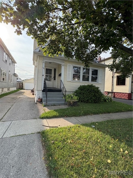 144 Ivanhoe Rd, Buffalo, NY 14215