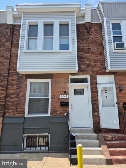 2048 E Victoria St, Philadelphia, PA 19134