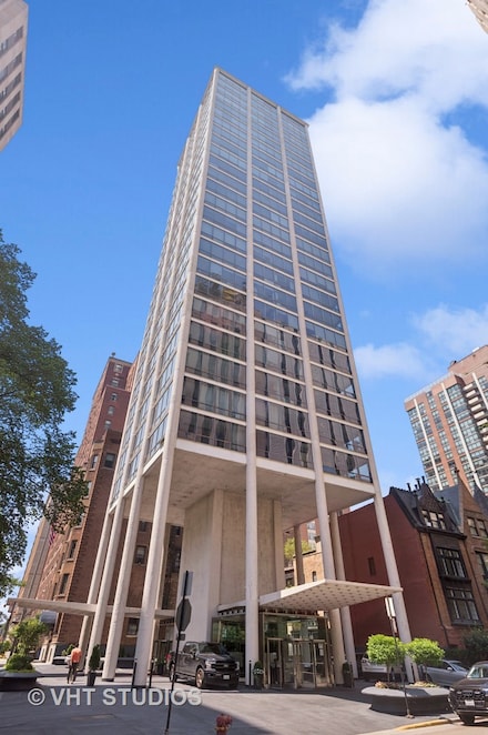 1300 N Astor St Unit 7A, Chicago, IL 60610