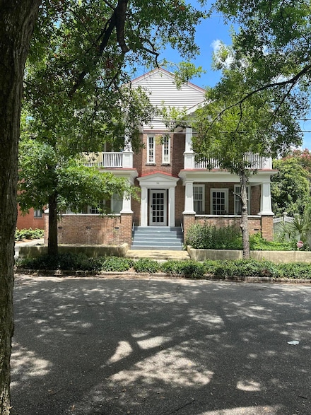 56 Laurens St, Charleston, SC 29401