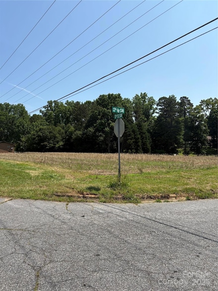 3 Lots 13th St SW Unit 12,13,14, Hickory, NC 28602