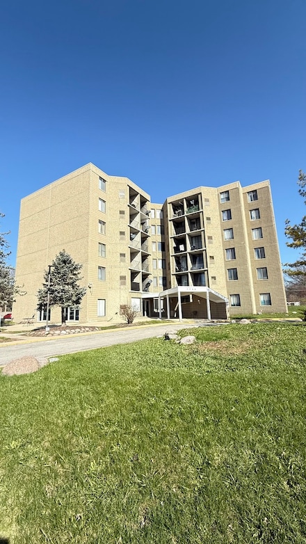 1750 N Marywood Ave Unit 603, Aurora, IL 60505