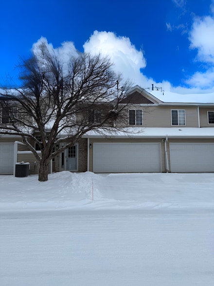 2123 Agate Curve, Shakopee, MN 55379