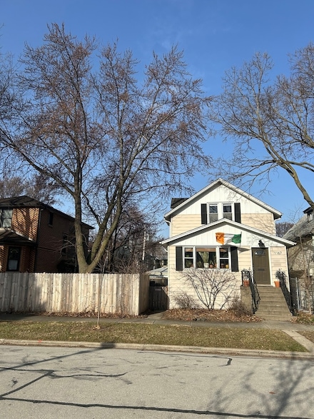 1167 Gunderson Ave, Oak Park, IL 60304