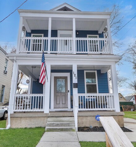 121 64th St, Cincinnati, OH 45216