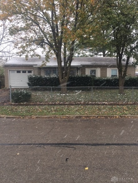 966 Richard Dr, Xenia, OH 45385