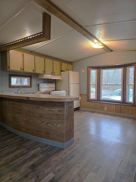 46 Squire Ct, Winthrop, ME 04364