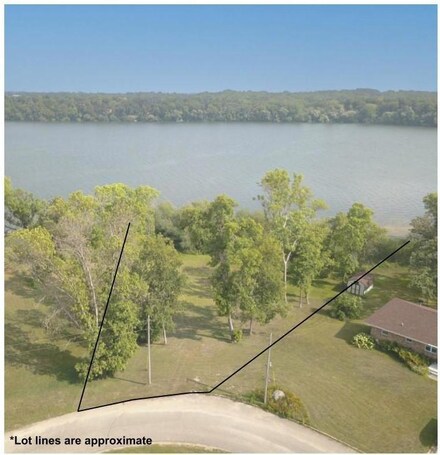 44292 Saukview Dr, Sauk Centre, MN 56378