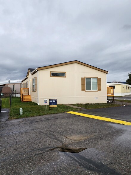 21725 E Wellesley Ave Unit 34, Otis Orchards, WA 99027