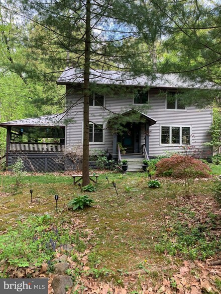 102 Birch Ave, Mount Gretna, PA 17064