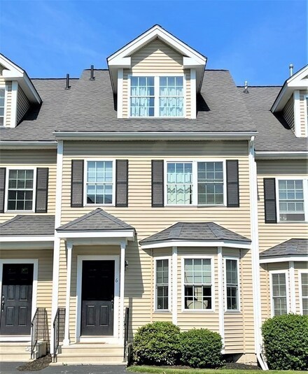 6 Snowbell Ln Unit 6, Worcester, MA 01606