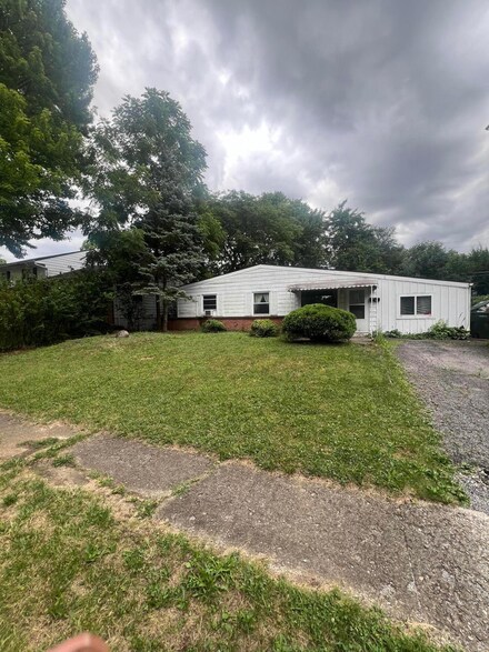 4711 Dundee Ave, Columbus, OH 43227
