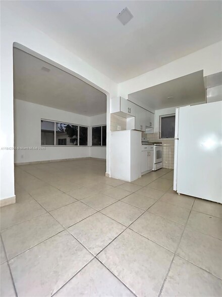 7629 Dickens Ave Unit 8, Miami Beach, FL 33141