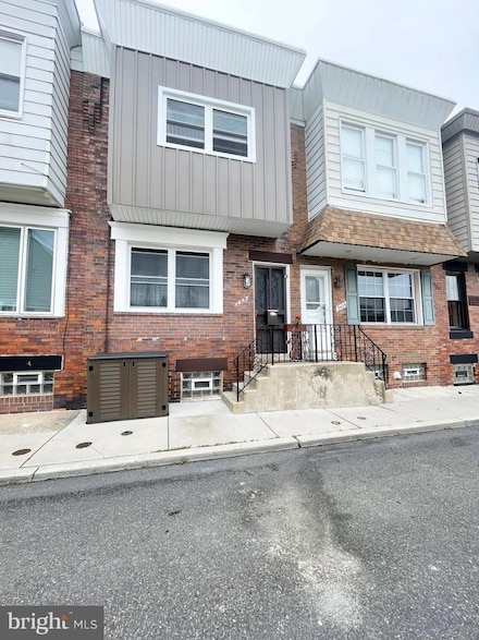 3427 Livingston St, Philadelphia, PA 19134