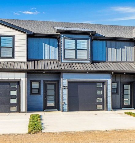 1606 Jonathan Wade Cir, Clarksville, TN 37043