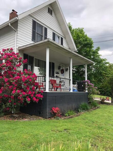 600 Summers St, Hinton, WV 25951