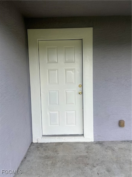 5010 Dolphin Ct, Labelle, FL 33935