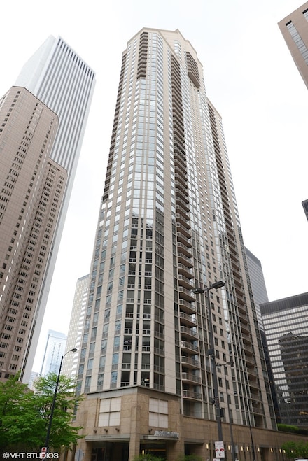 222 N Columbus Dr Unit 4602, Chicago, IL 60601