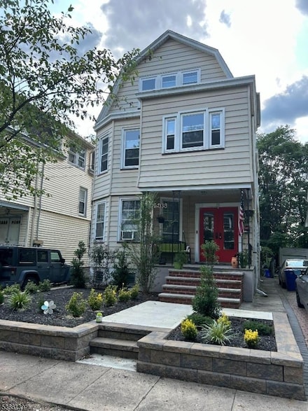 38 Oak St, Bloomfield, NJ 07003