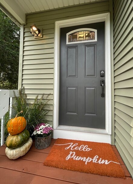 43 Ossamequin Rd, Billerica, MA 01821