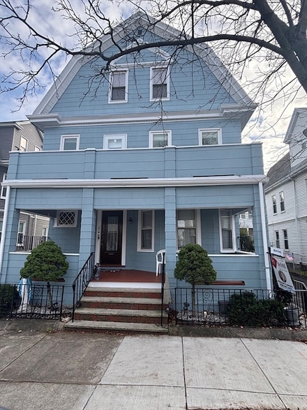 27 Wisconsin Ave, Somerville, MA 02145