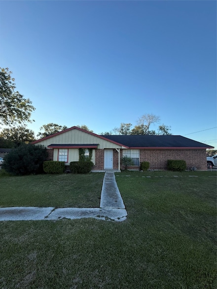 4203 N Highway 146, Baytown, TX 77520