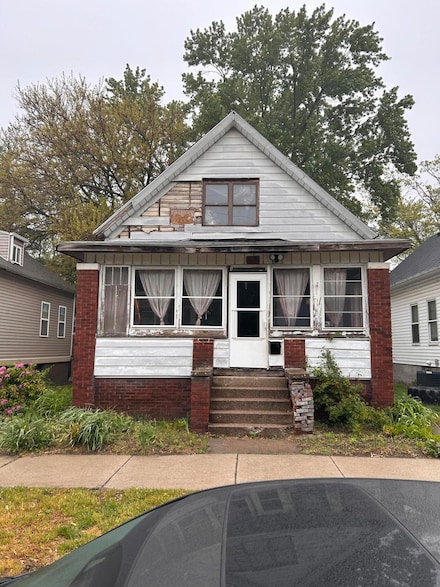 1511 W 10th St, Michigan City, IN 46360