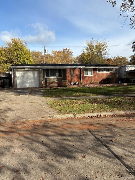 23245 Berkley St, Oak Park, MI 48237