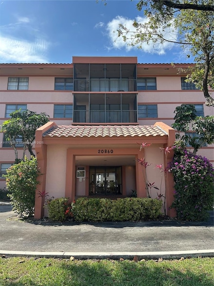 20860 San Simeon Way Unit 2076, Miami, FL 33179