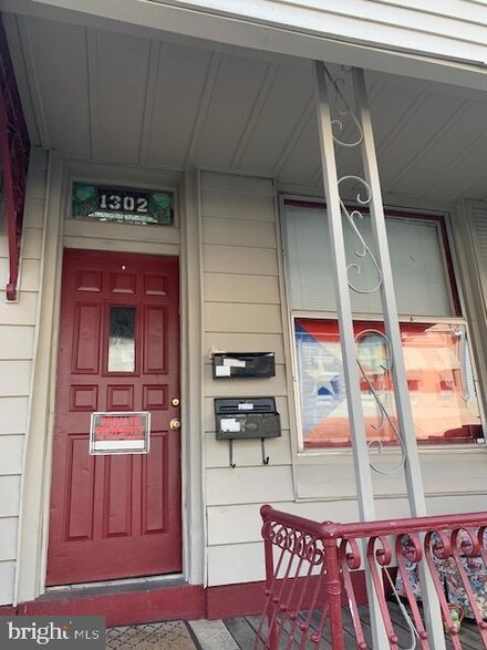 1302 N 10th St, Reading, PA 19604