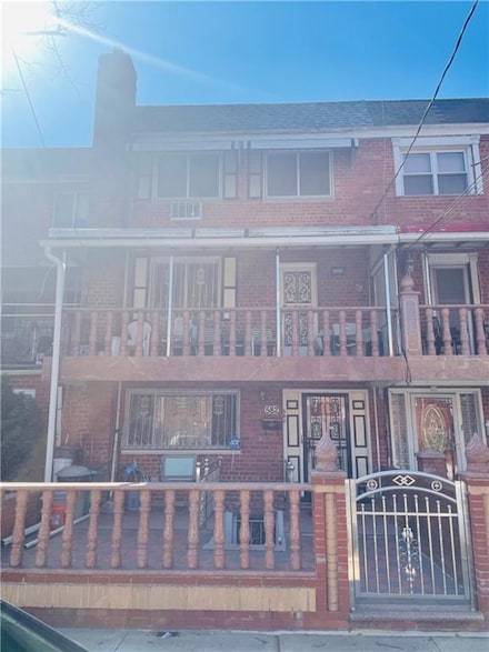 582 E 82nd St, Brooklyn, NY 11236