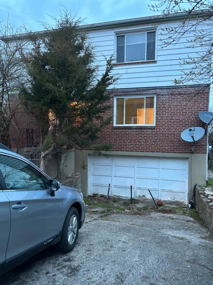 28 Shirley Dr, Cincinnati, OH 45217