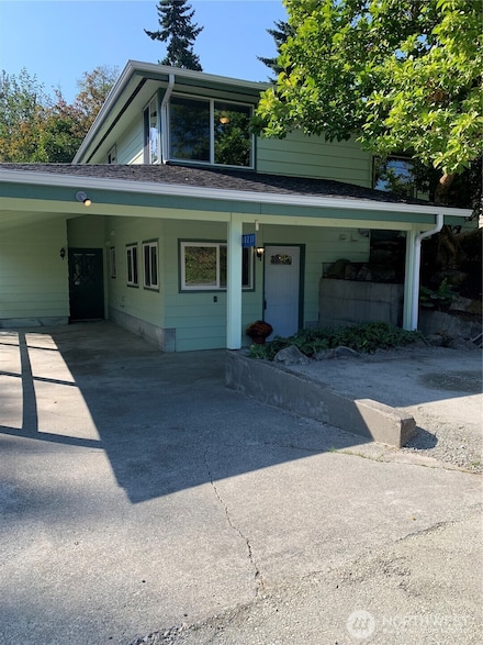 10211 SW Bank Rd Unit A & B, Vashon, WA 98070