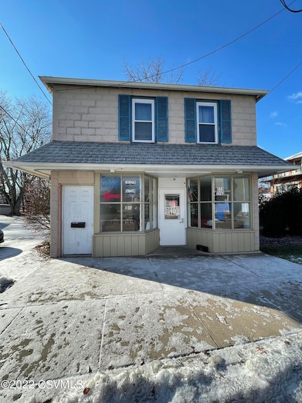 209 W Pine St, Selinsgrove, PA 17870