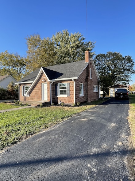 412 Meador Dr, Lafayette, TN 37083