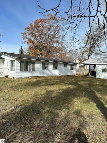 415 S Walnut St, Kalkaska, MI 49646